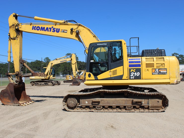 2022-komatsu-pc210-lc-11-image-1