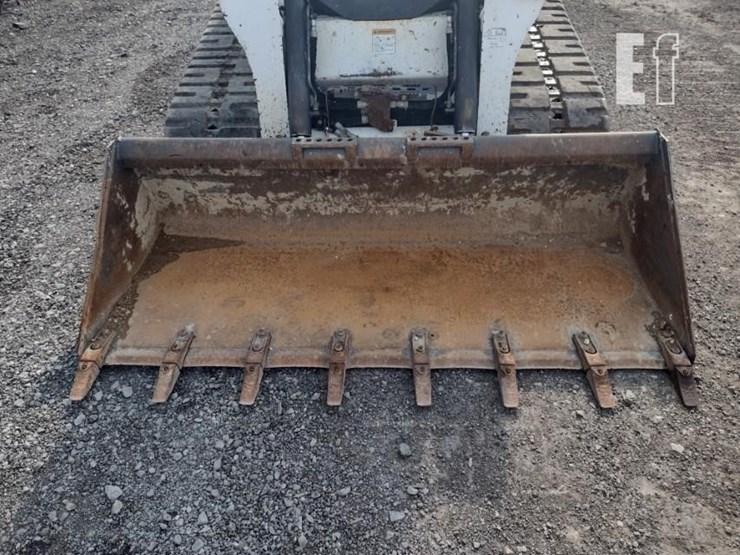 2019-bobcat-t740-image-18