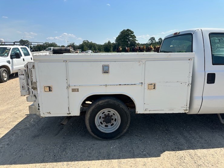 2002-ford-f250-image-19