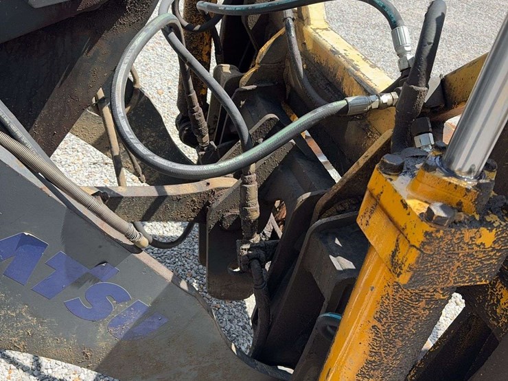 2012-komatsu-wa250-image-22