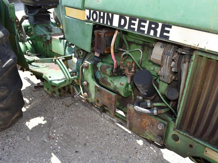 john-deere-2150-image-3