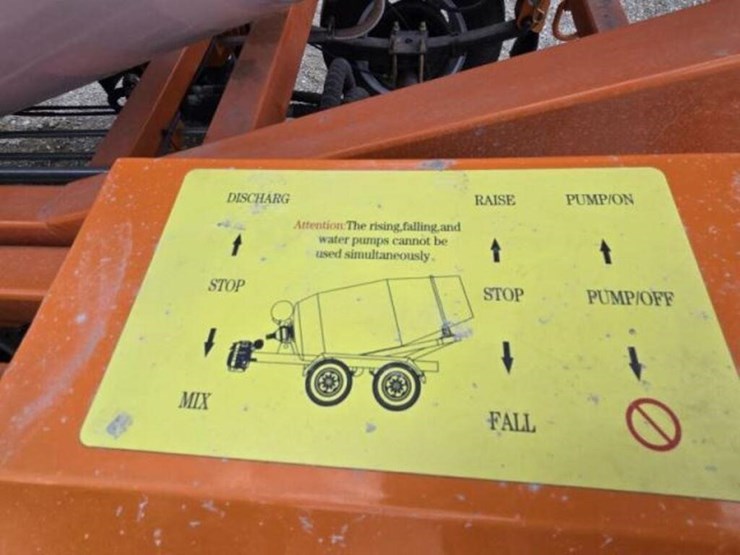 2025-1.5-cubic-meter-tow-behind-t/a-concrete-mixer-image-32