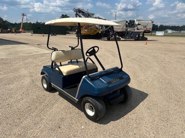 #65-•-club-car-golf-cart-image-2