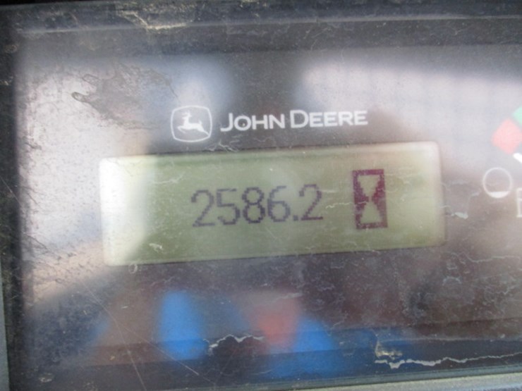 deere-318g-image-2