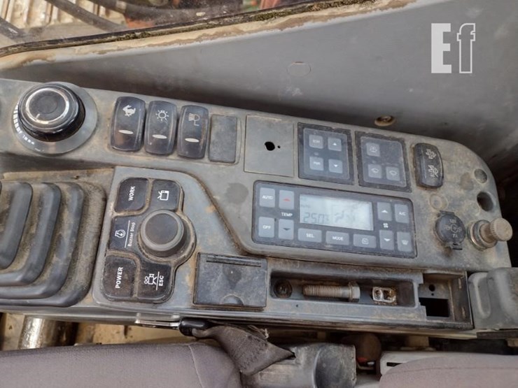 2015-doosan-dx180-lc-3-image-10