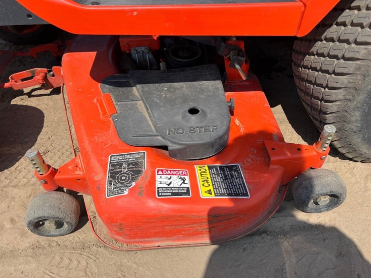 kubota-bx2350d-image-11