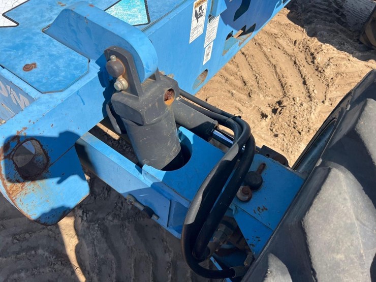 2005-genie-z-45/25-telescopic-lift-image-12