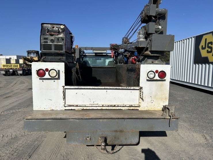 2004-ford-f550-sd-image-4