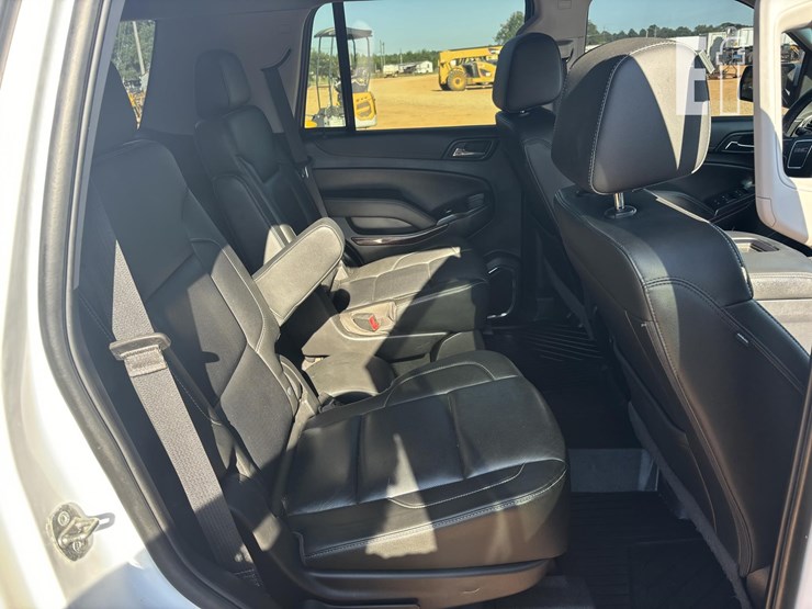 2019-gmc-yukon-slt-image-19