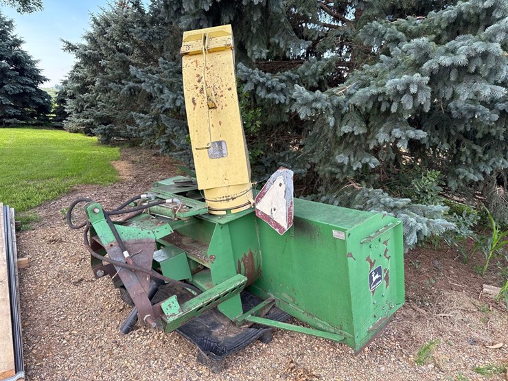 john-deere-3pt-7ft-snowblower-image-11