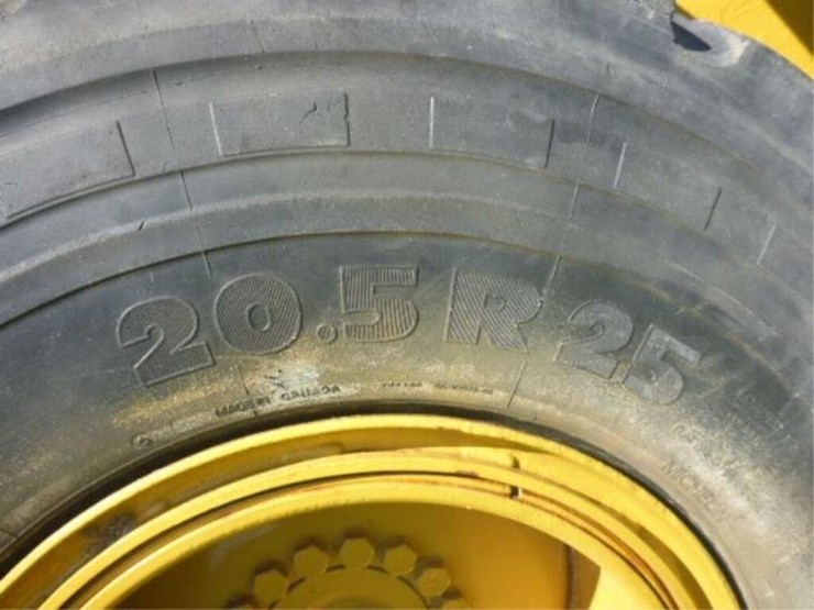 caterpillar-930k-image-63