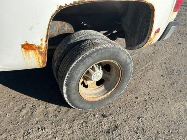 2008-chevrolet-silverado-3500hd-image-38