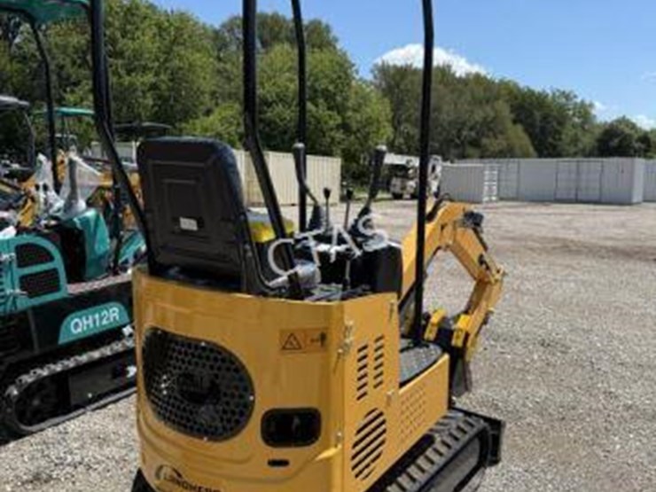 #41-•-land-hero-mini-excavator-image-4