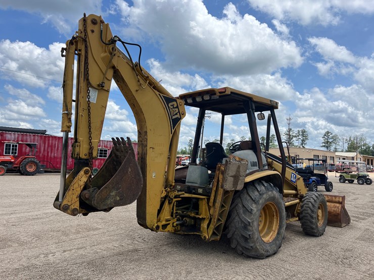 caterpillar-416d-image-3
