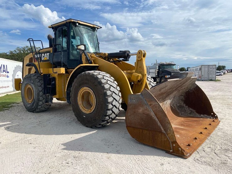 2019-caterpillar-966m-image-2