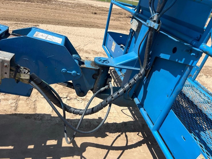 2005-genie-s80-image-21