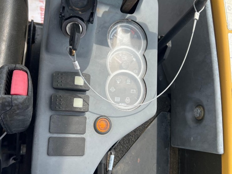 2018-caterpillar-303e-cr-image-33