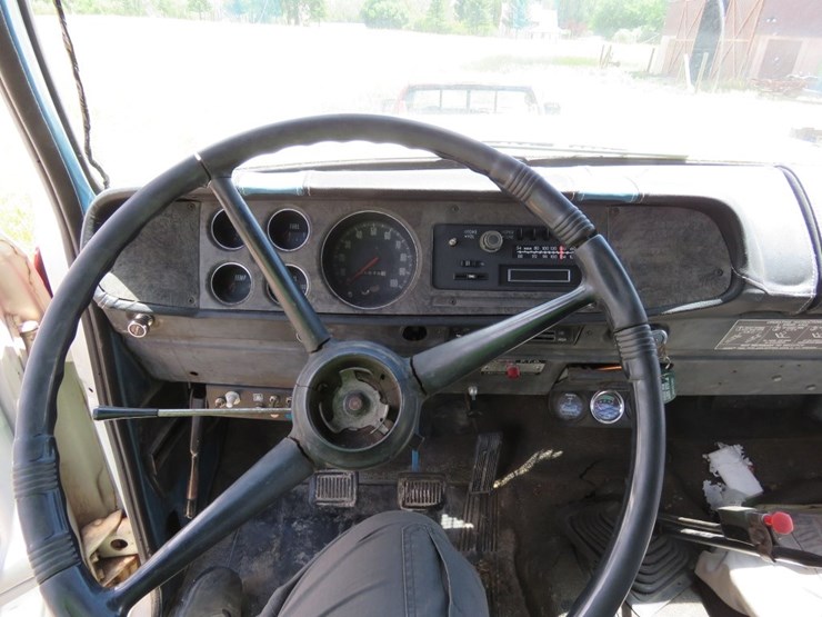 1974-dodge-d600-image-15
