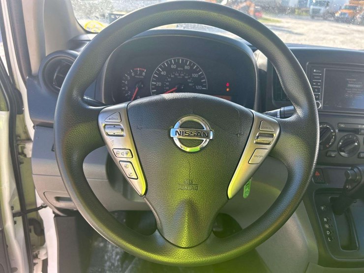 2020-nissan-nv200-image-13