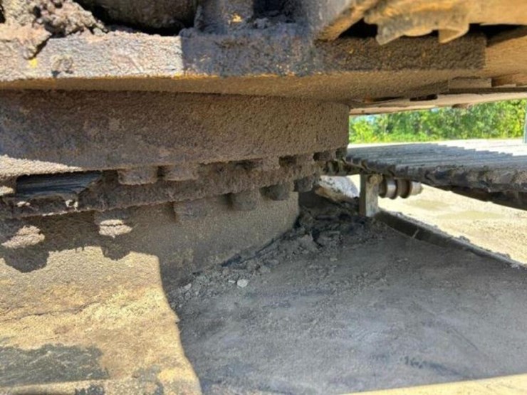 2010-caterpillar-324dl-image-23