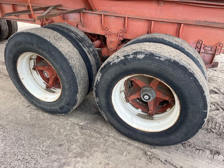 shop-built-10,000-gallon-manure-tank/running-gear-image-12