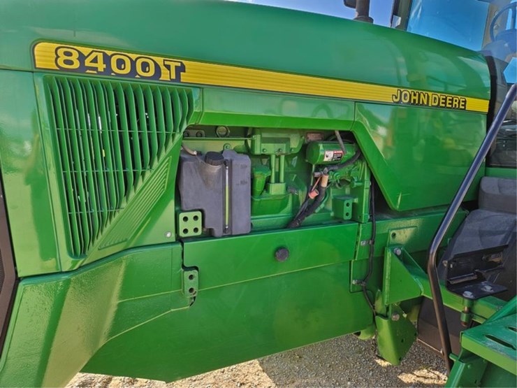 john-deere-8400t-image-12