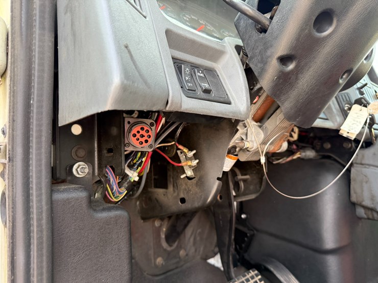 2006-international-durastar-4400-image-73
