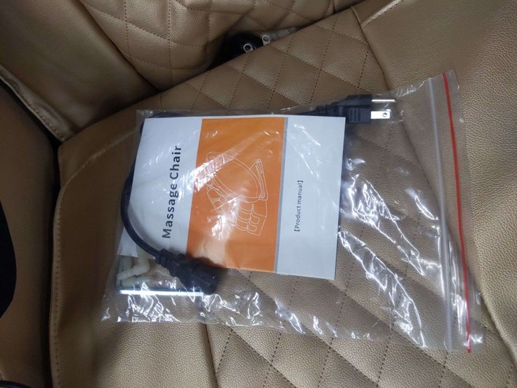 unused-massage-chair-image-6