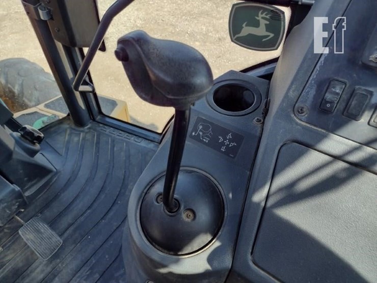 2017-deere-310sl-image-8