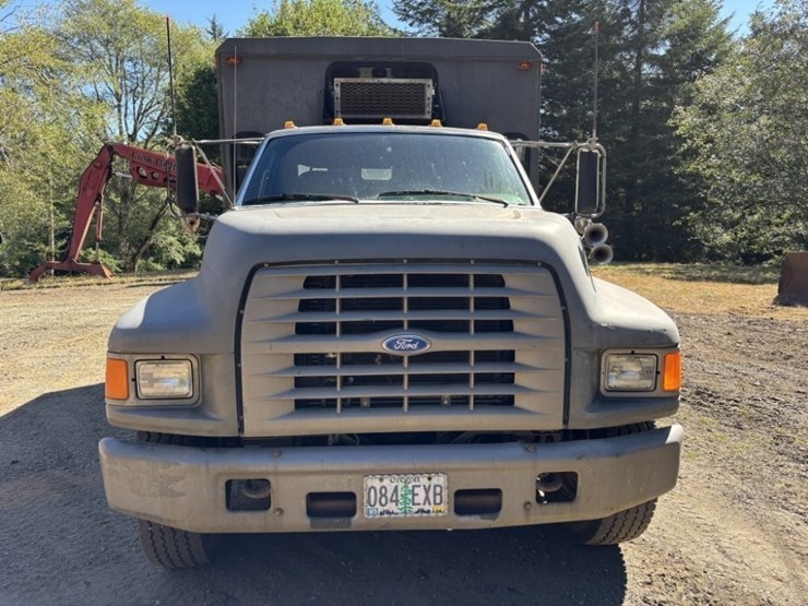 1996-ford-f800-image-8