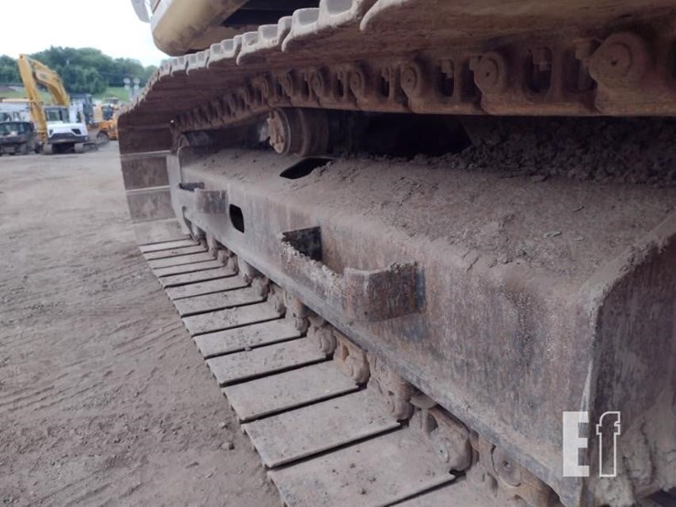 caterpillar-312-image-37