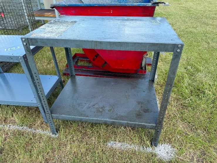 metal-table-36"x24"-image-1