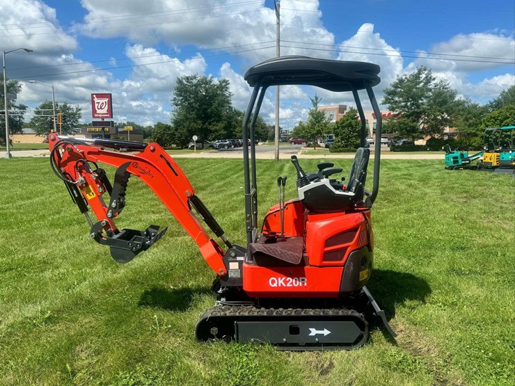 2025-industrial-qk20r-mini-excavator-...-unused-image-1