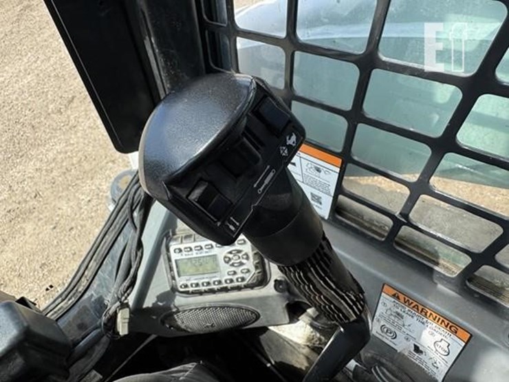 2019-bobcat-t770-image-40