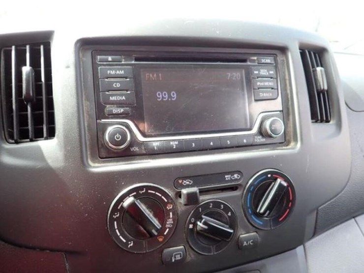2019-nissan-nv200-image-17