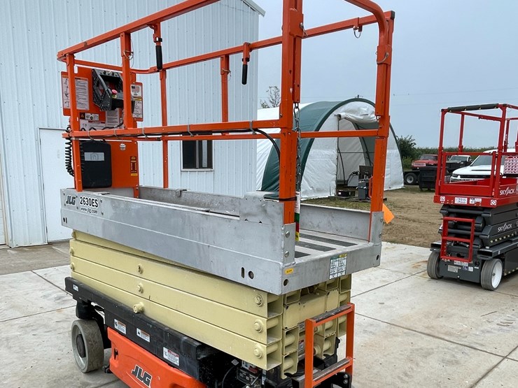 jlg-2630es-image-5