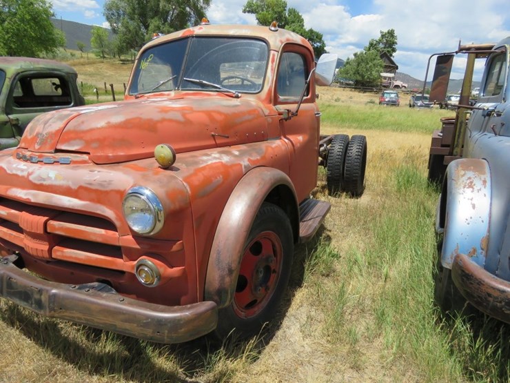 1952-dodge-b-3-f-1-½-ton-truck-image-16