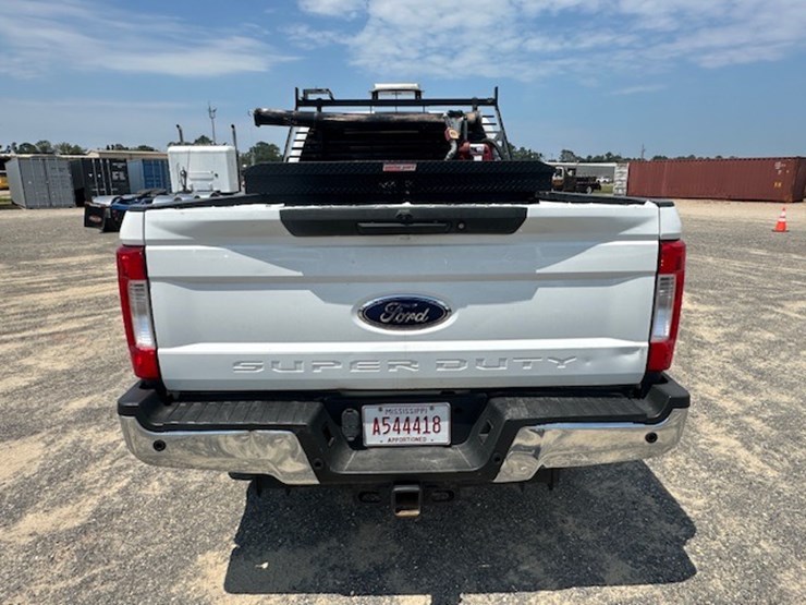 ford-f350-image-12