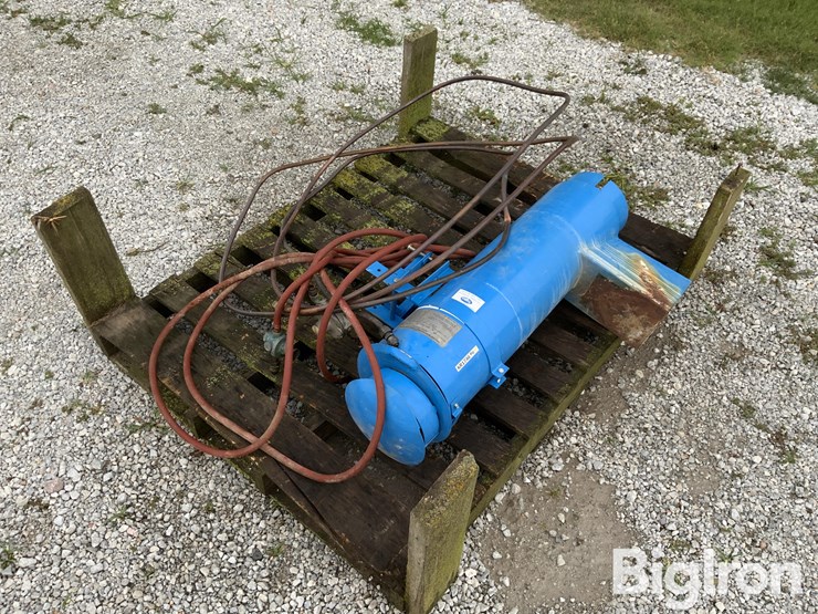 trojan-66b-stock-tank-heater-image-1
