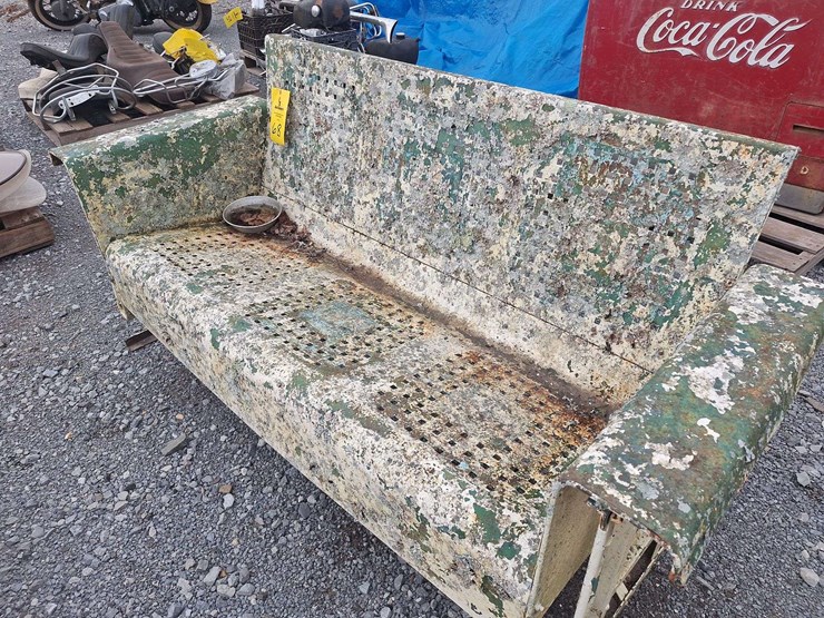 qty-(2)-metal-rocking-lawn-chairs-&-metal-glider-lawn-couch-image-11
