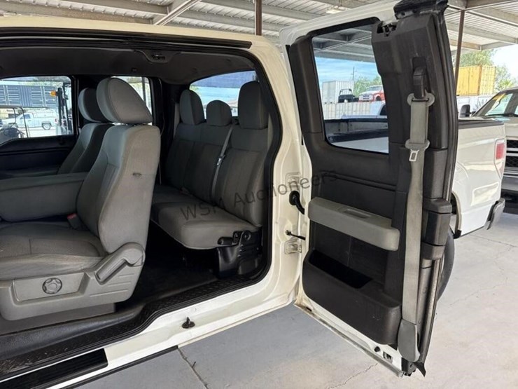 2011-ford-f150-image-27