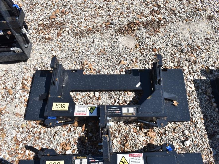 skid-steer-quick-hitch-image-1