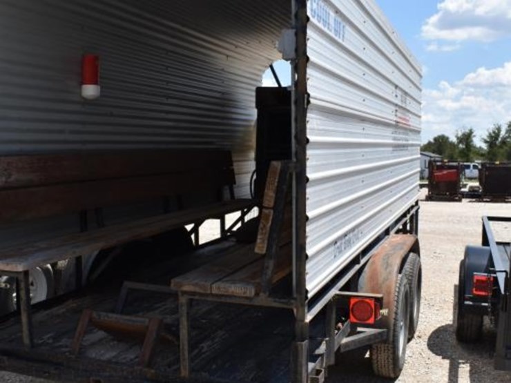 2011-16'-cooling-trailer-w/-generator,-port-a-cool-and-freezer-(vin-#-5vnbu-image-4