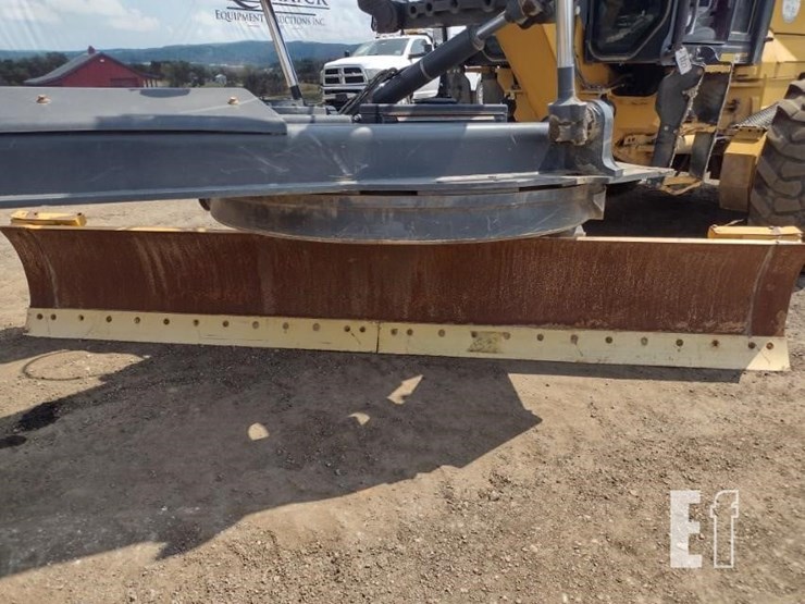 2020-deere-670gp-image-29