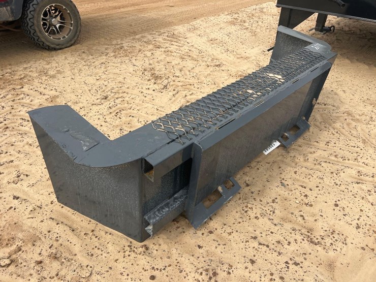 unused-x-star-70"-quick-attach-manure/snow-pusher-image-3