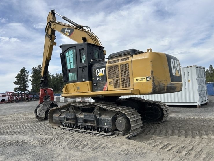 2018-caterpillar-548-image-3