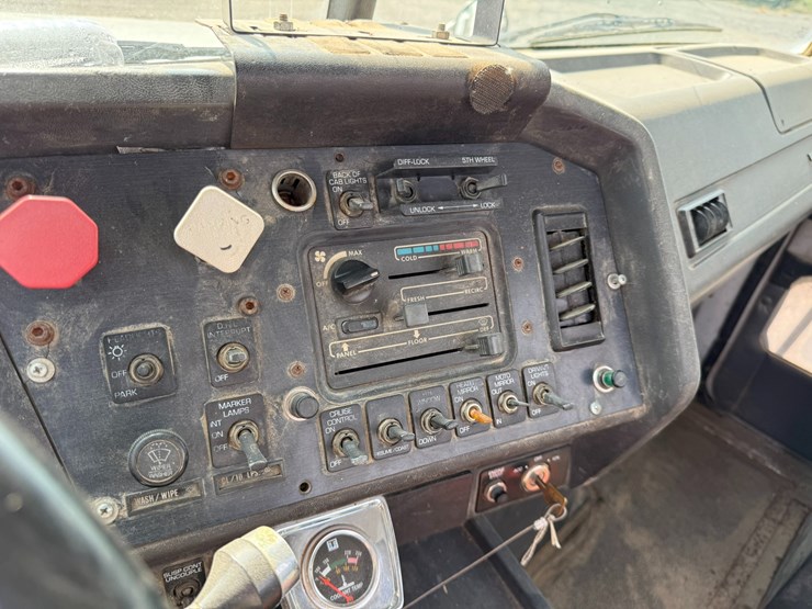 1997-cummins-m11-image-90