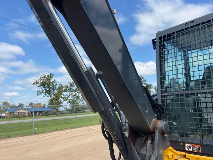 2021-deere-60g-image-15