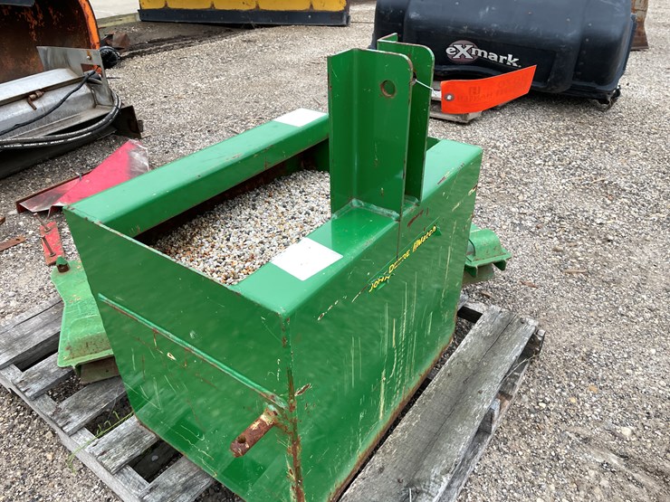 #9870-•-john-deere-3-pt-weight-box-image-3