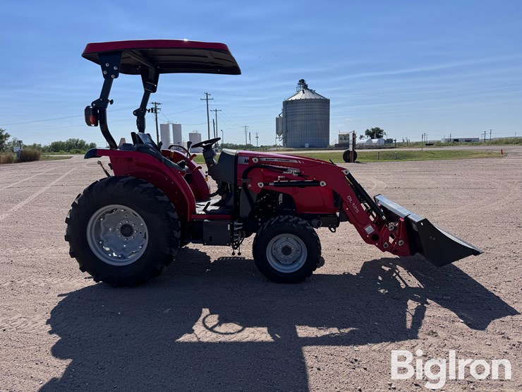 2016-massey-ferguson-1742-image-4